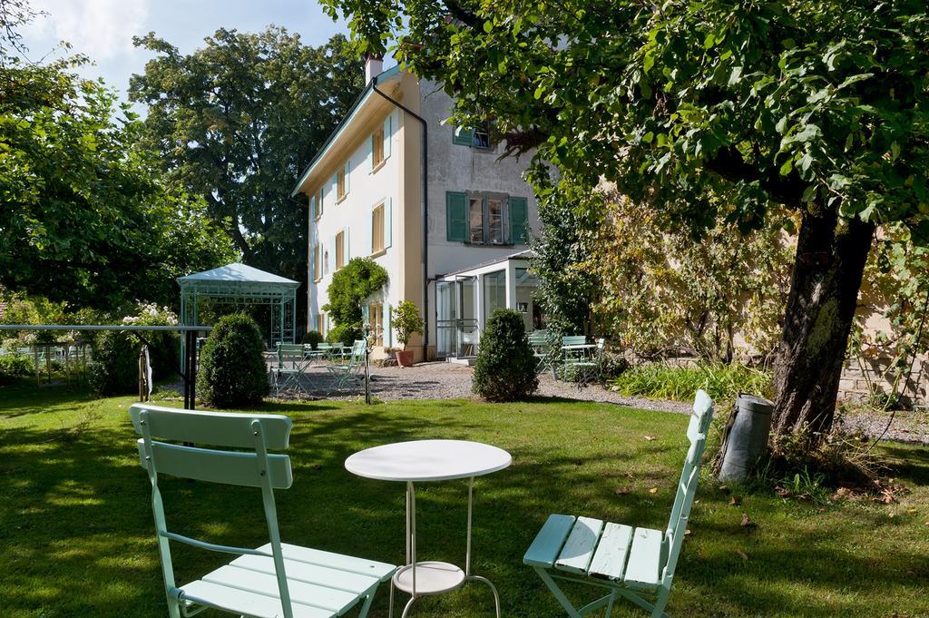 Schloss Ueberstorf - Tafeln, Tagen, Traeumen Bagian luar foto