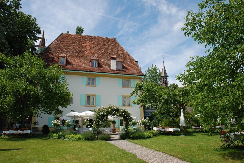 Schloss Ueberstorf - Tafeln, Tagen, Traeumen Bagian luar foto